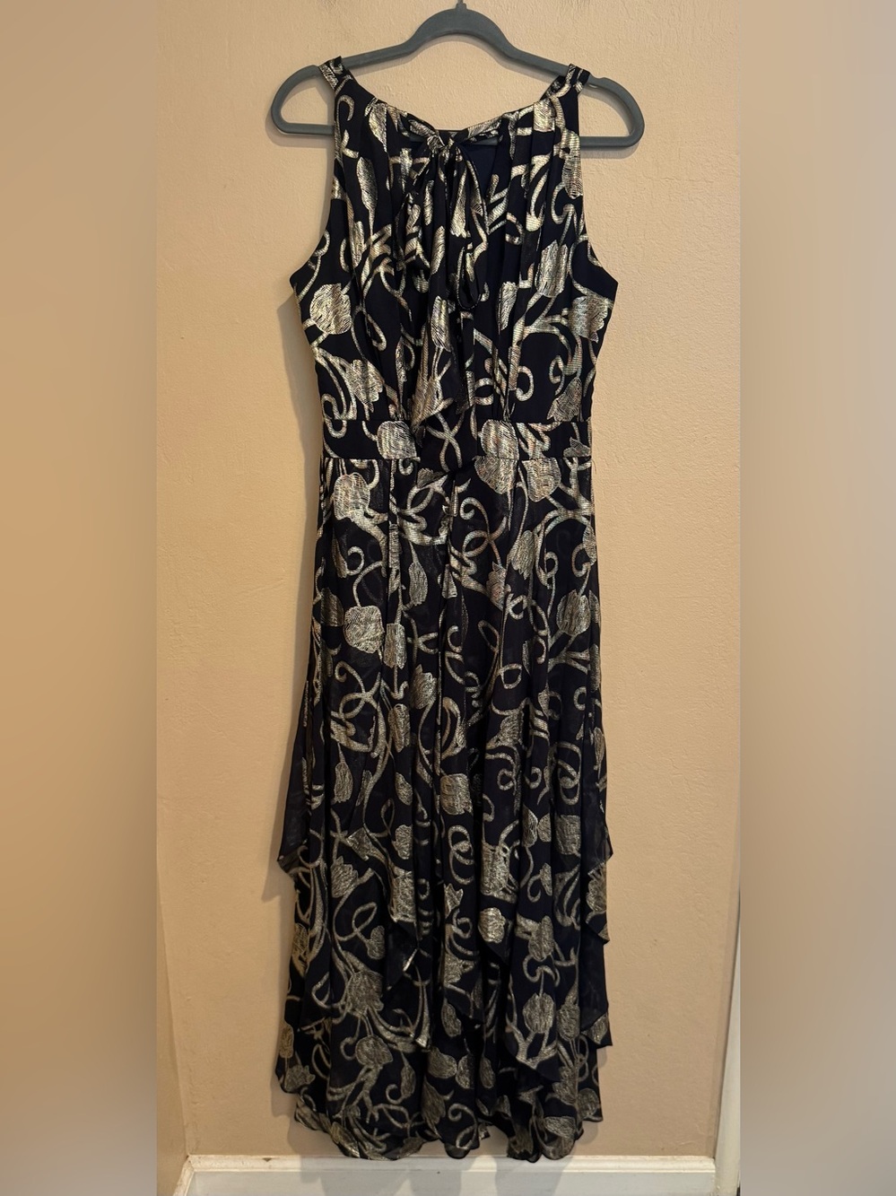 Queen Navy & Gold Metallic Foil Knit Jacquard Gown W/Halter Neck Fitted Waist - Picture 9 of 11
